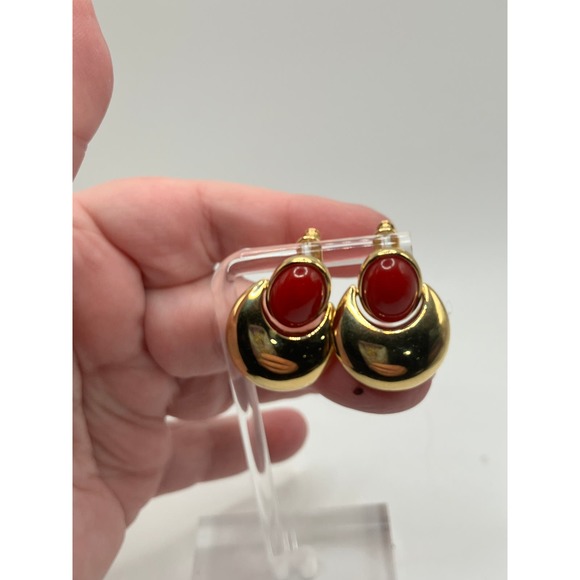 Petite Red and Gold-Tone Doorknocker 1 1/8 Inch Earrings! - Picture 2 of 6